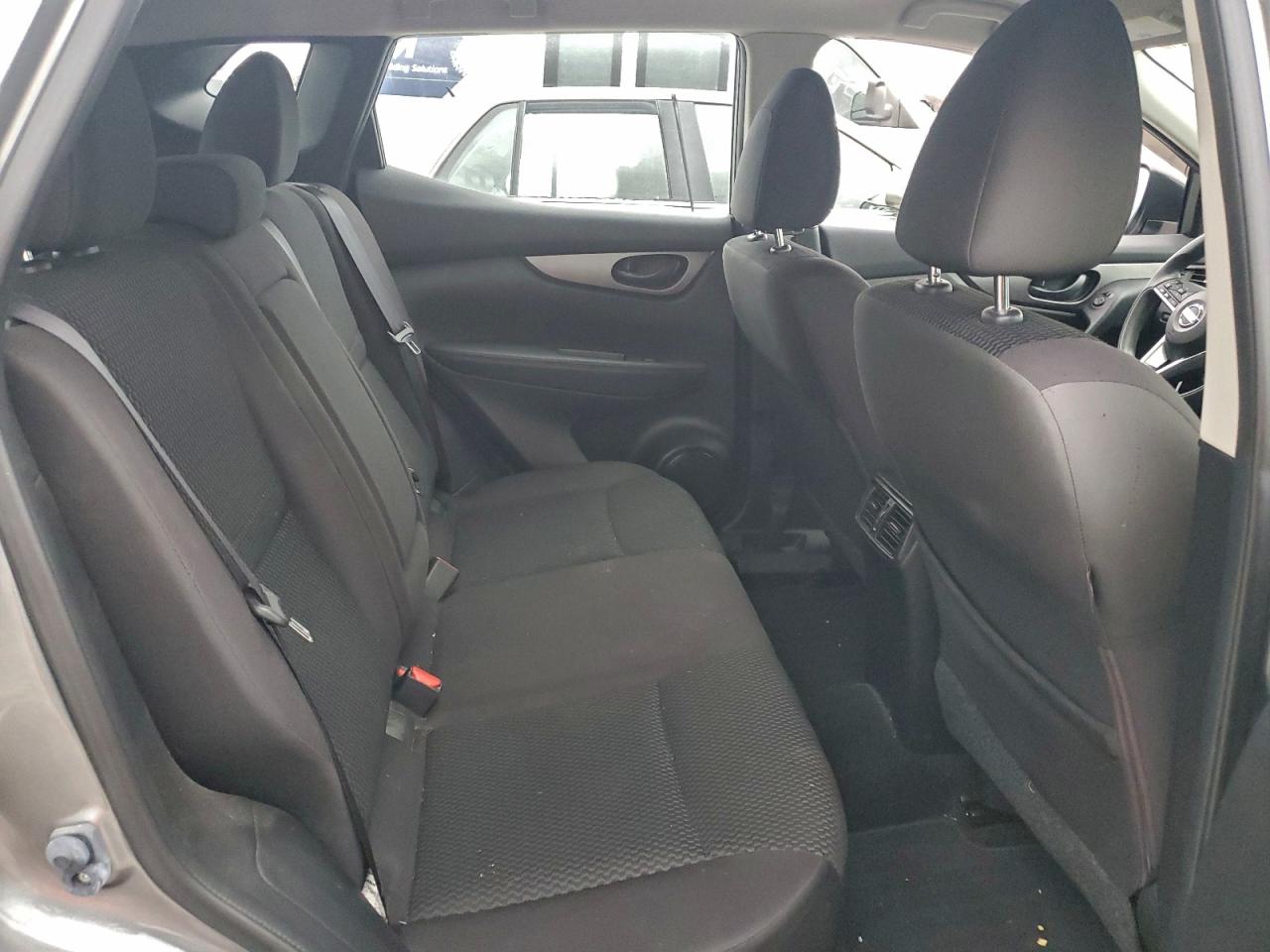 Nissan Rogue S Image 12