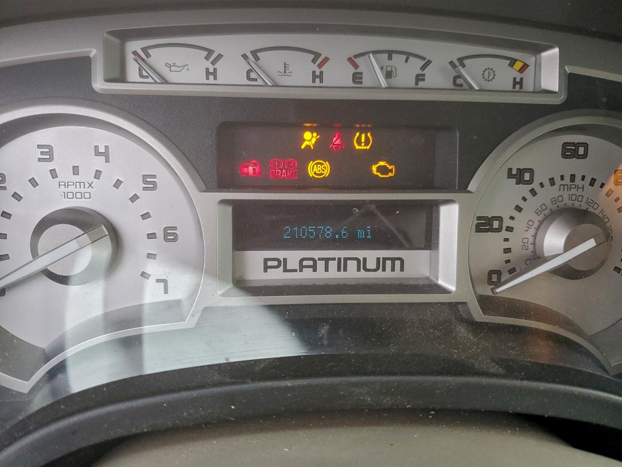 Ford F-150 Supercrew Image 9