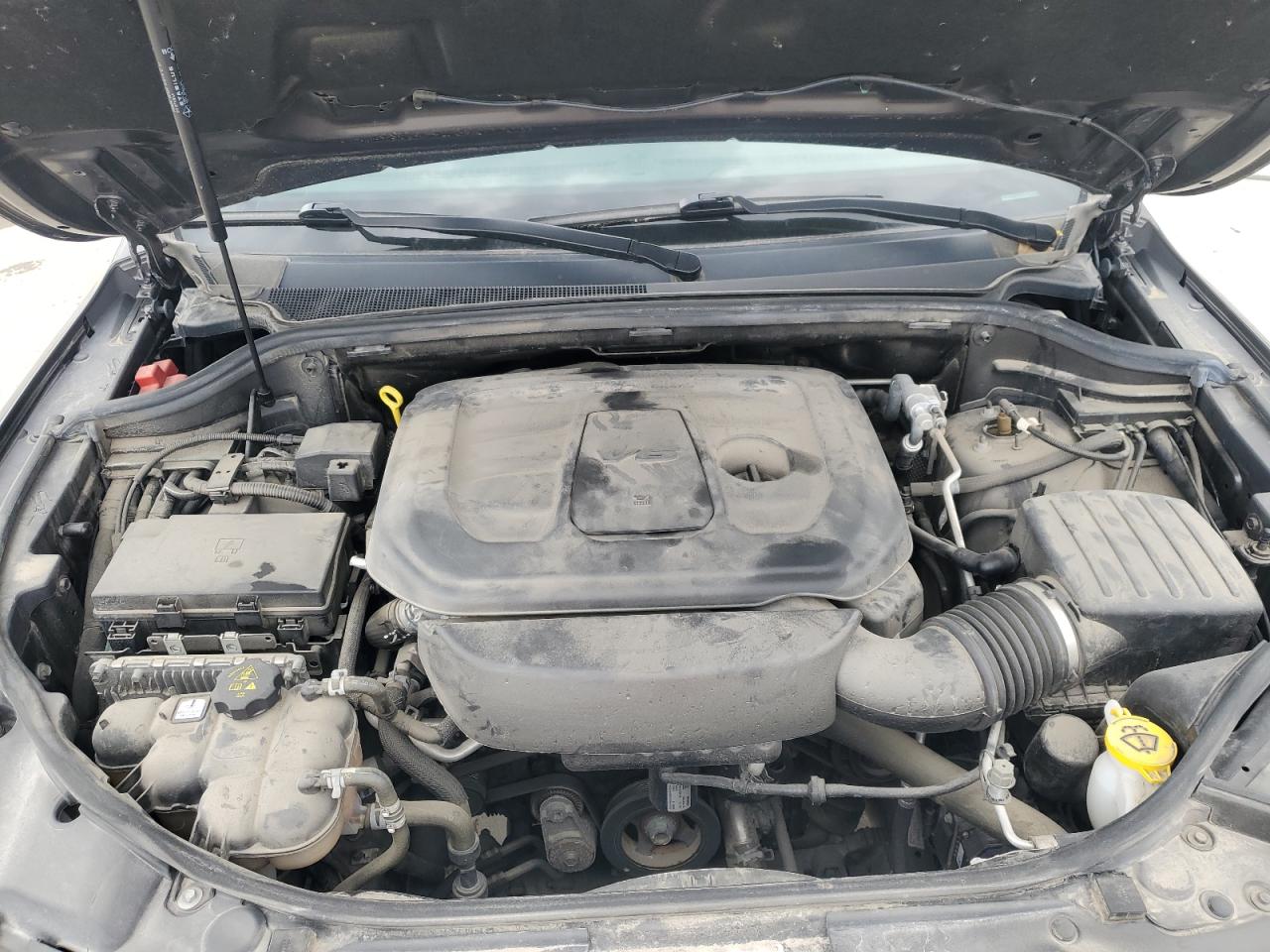 Jeep Grand Cherokee Overland Image 2