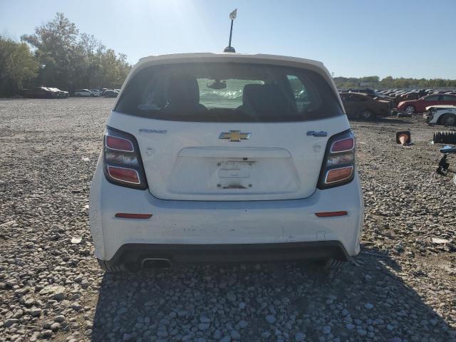 Chevrolet Sonic Image 10