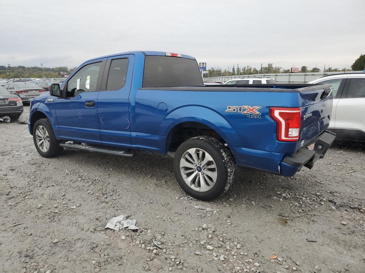 Ford F-150 Super Cab Image 4