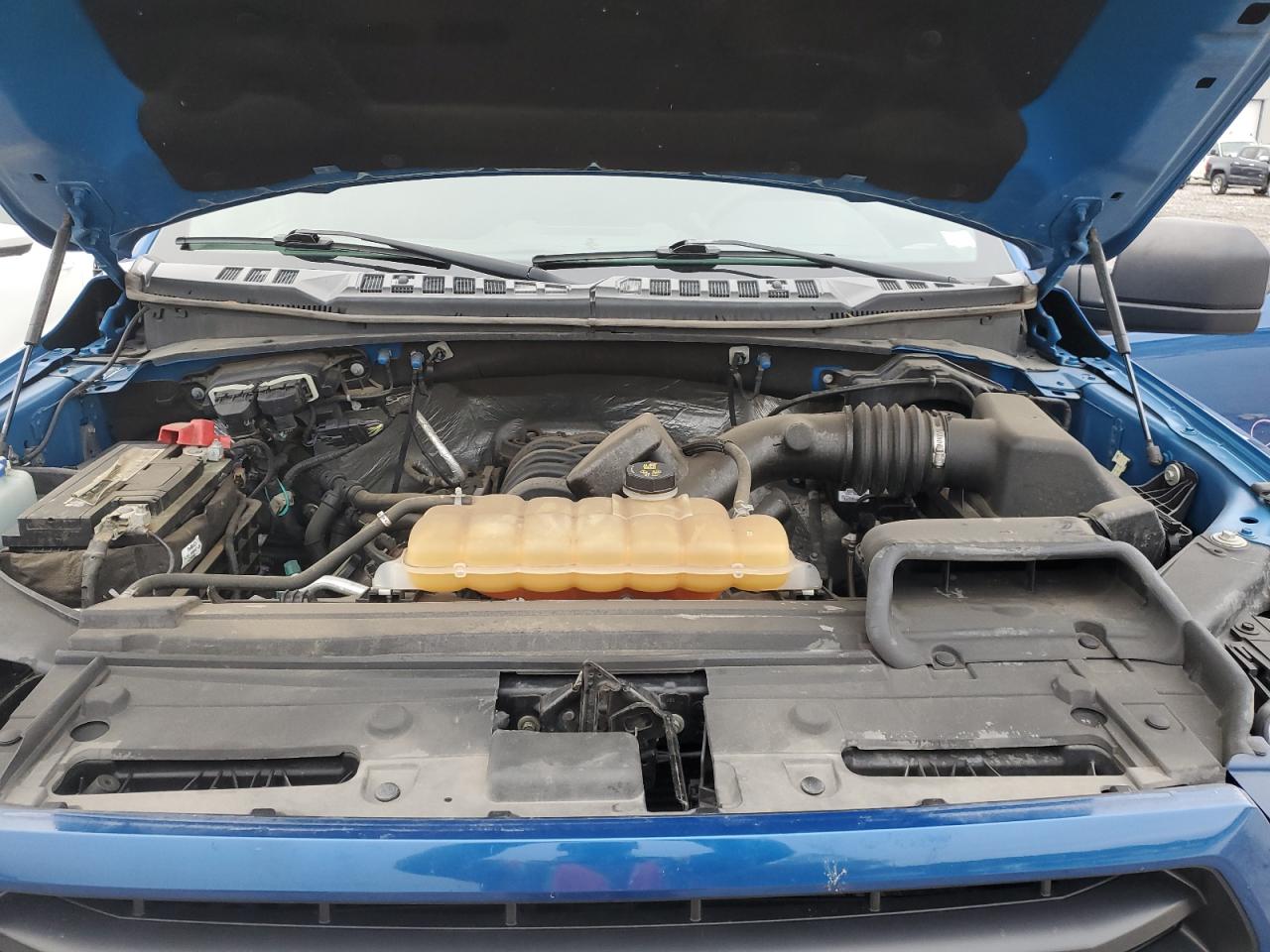 Ford F-150 Super Cab Image 10