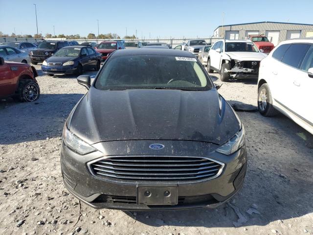 Ford Fusion Se Image 9