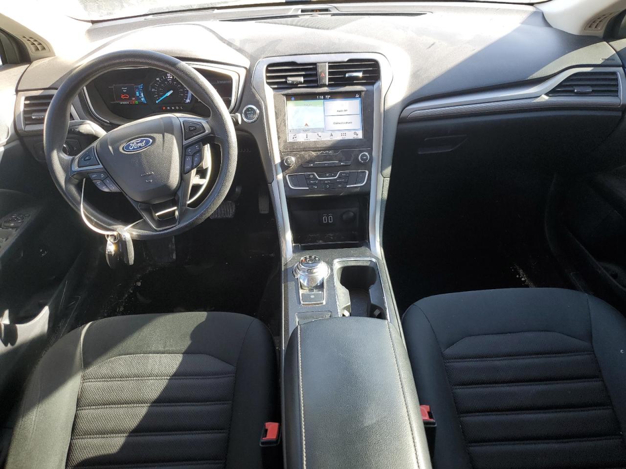 Ford Fusion Se Image 2