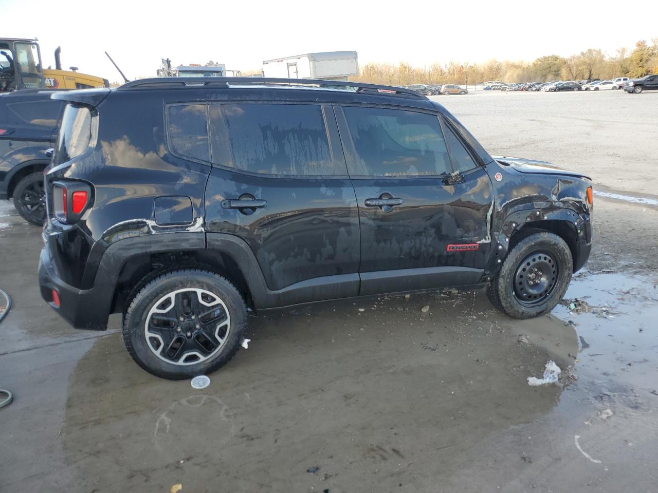 Jeep Renegade Trailhawk Image 10