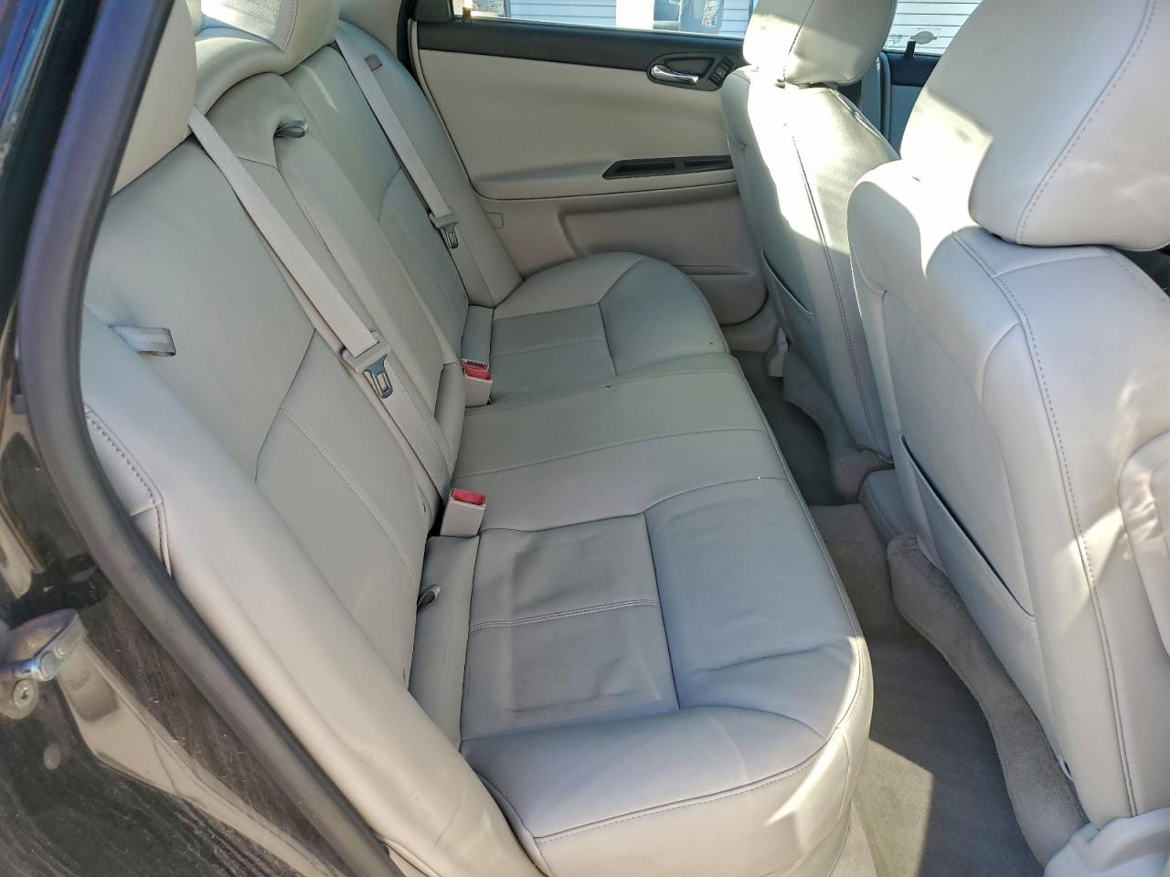 Chevrolet Impala Ltz Image 9