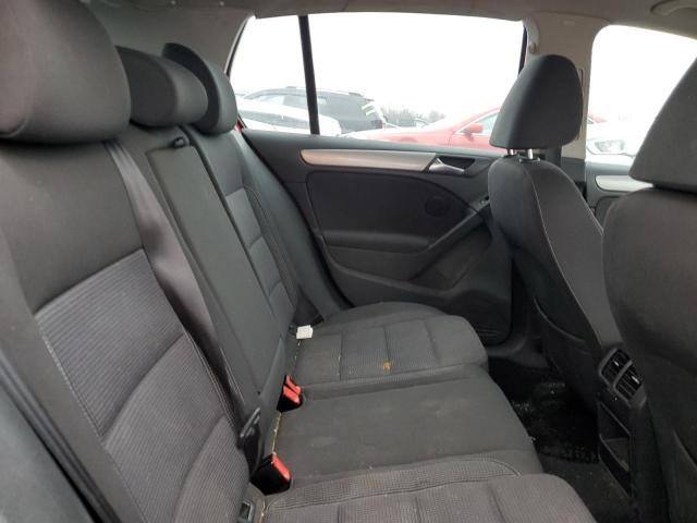 Volkswagen Golf Image 10