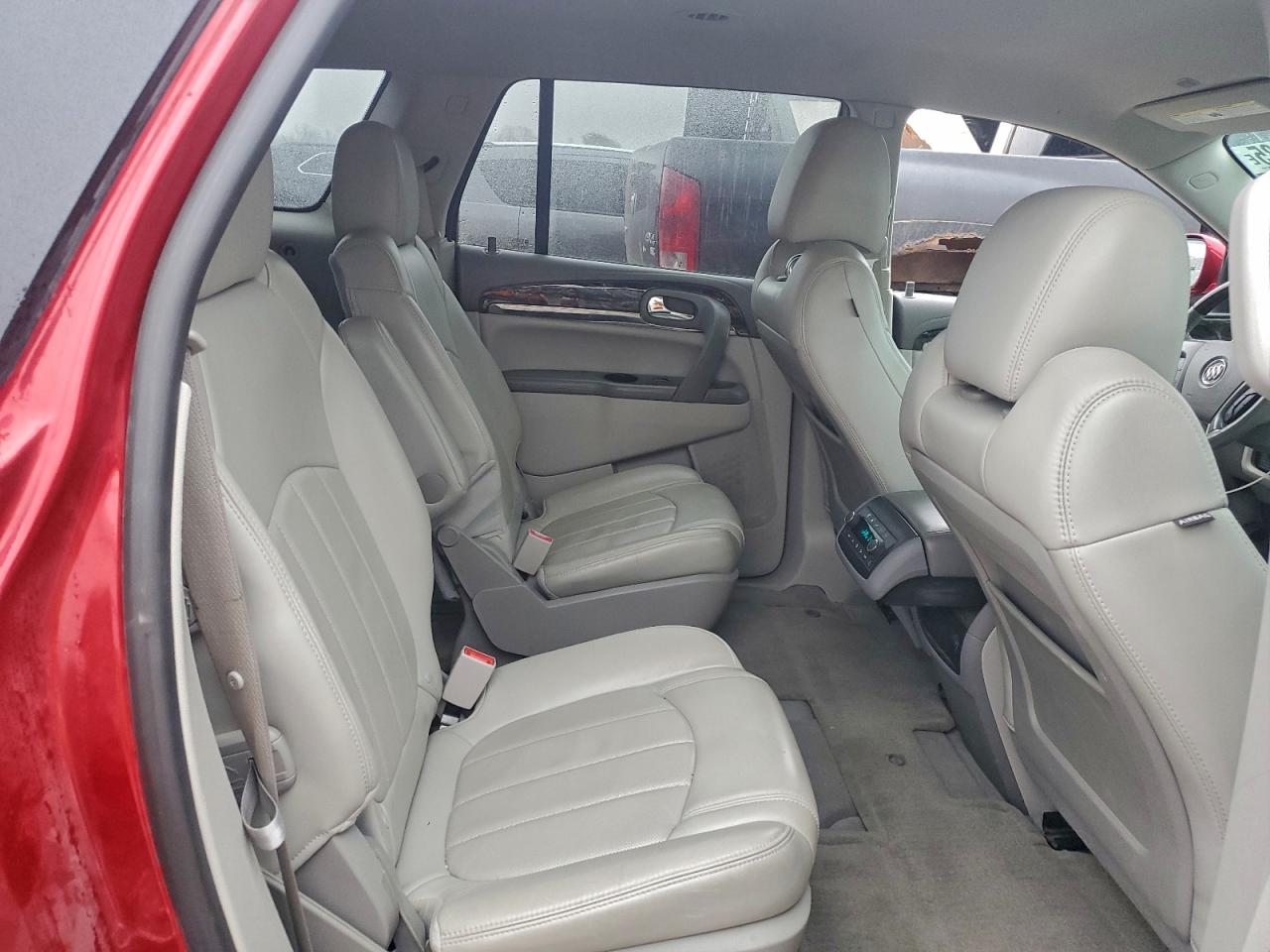 Buick Enclave Image 5