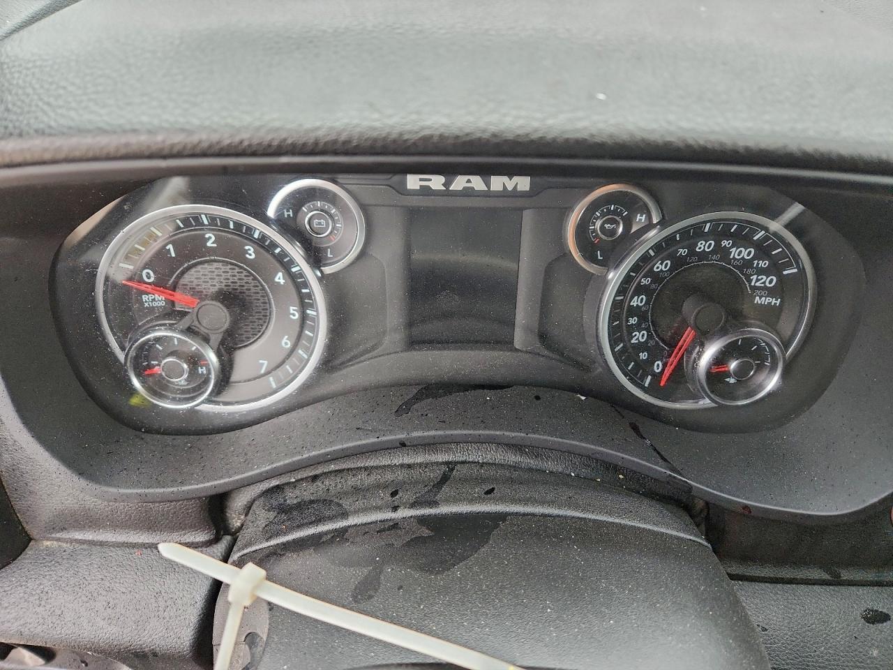 Ram 2500 Tradesman Image 12