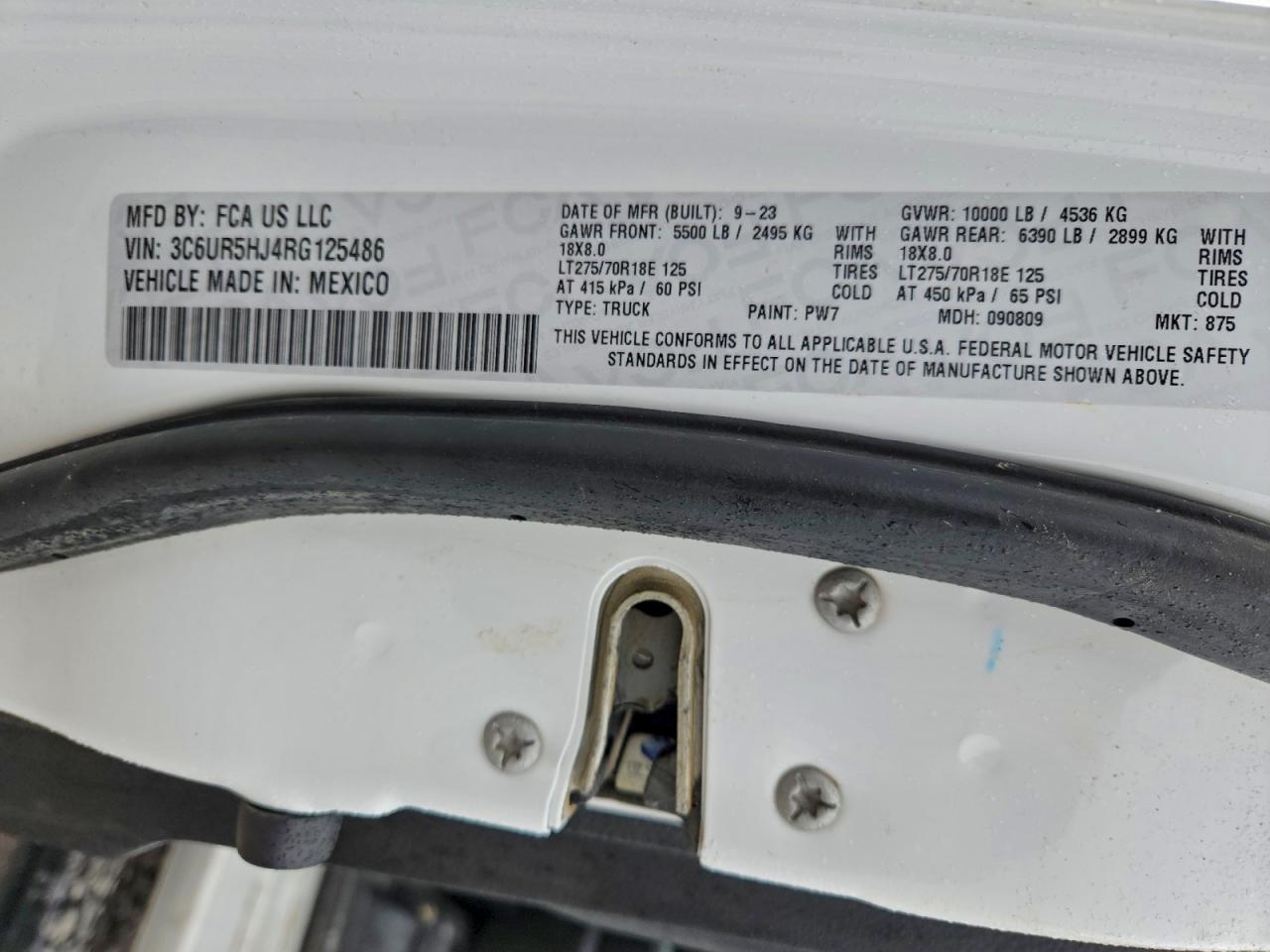 Ram 2500 Tradesman Image 6