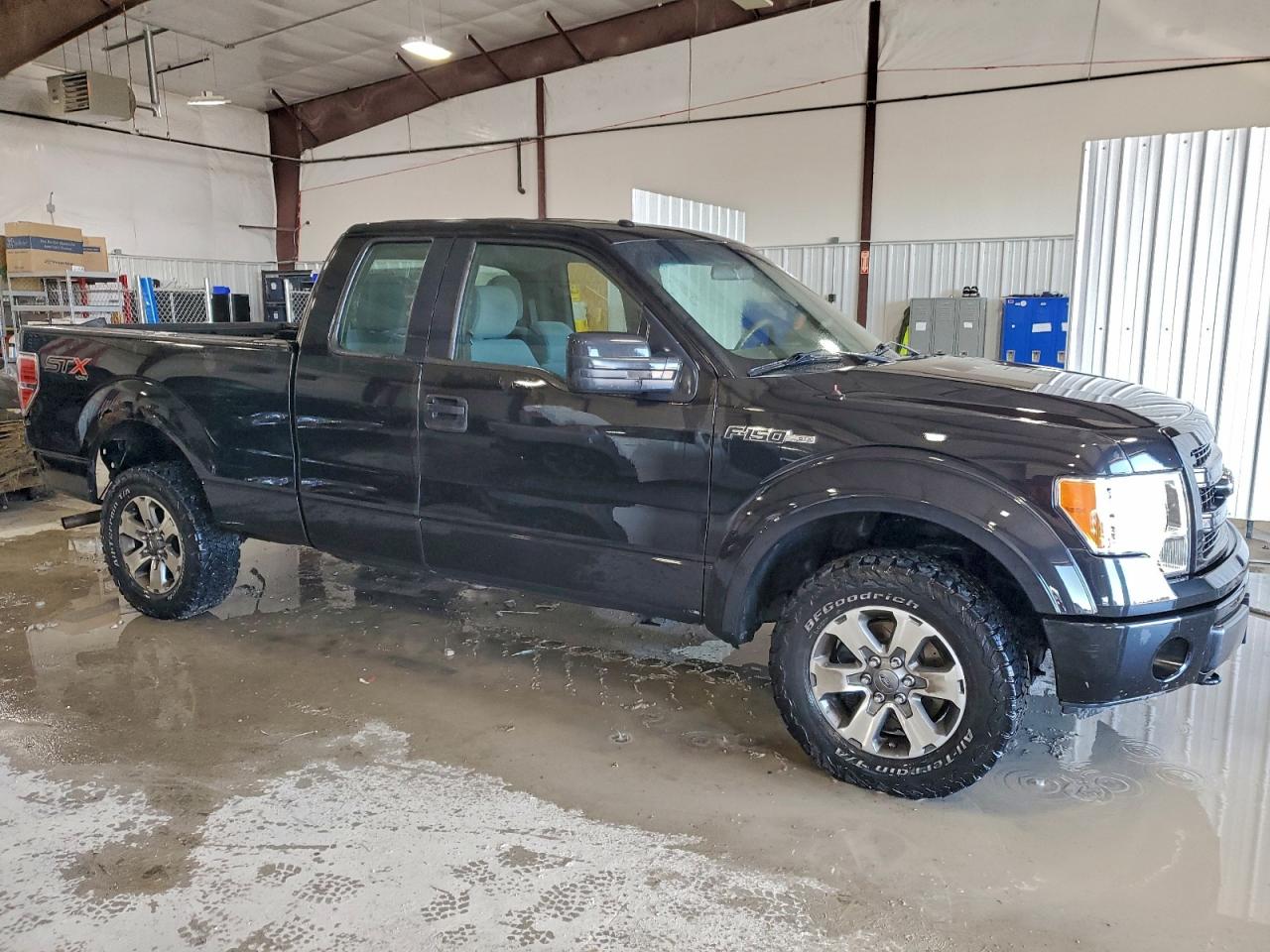 Ford F-150 Super Cab Image 11