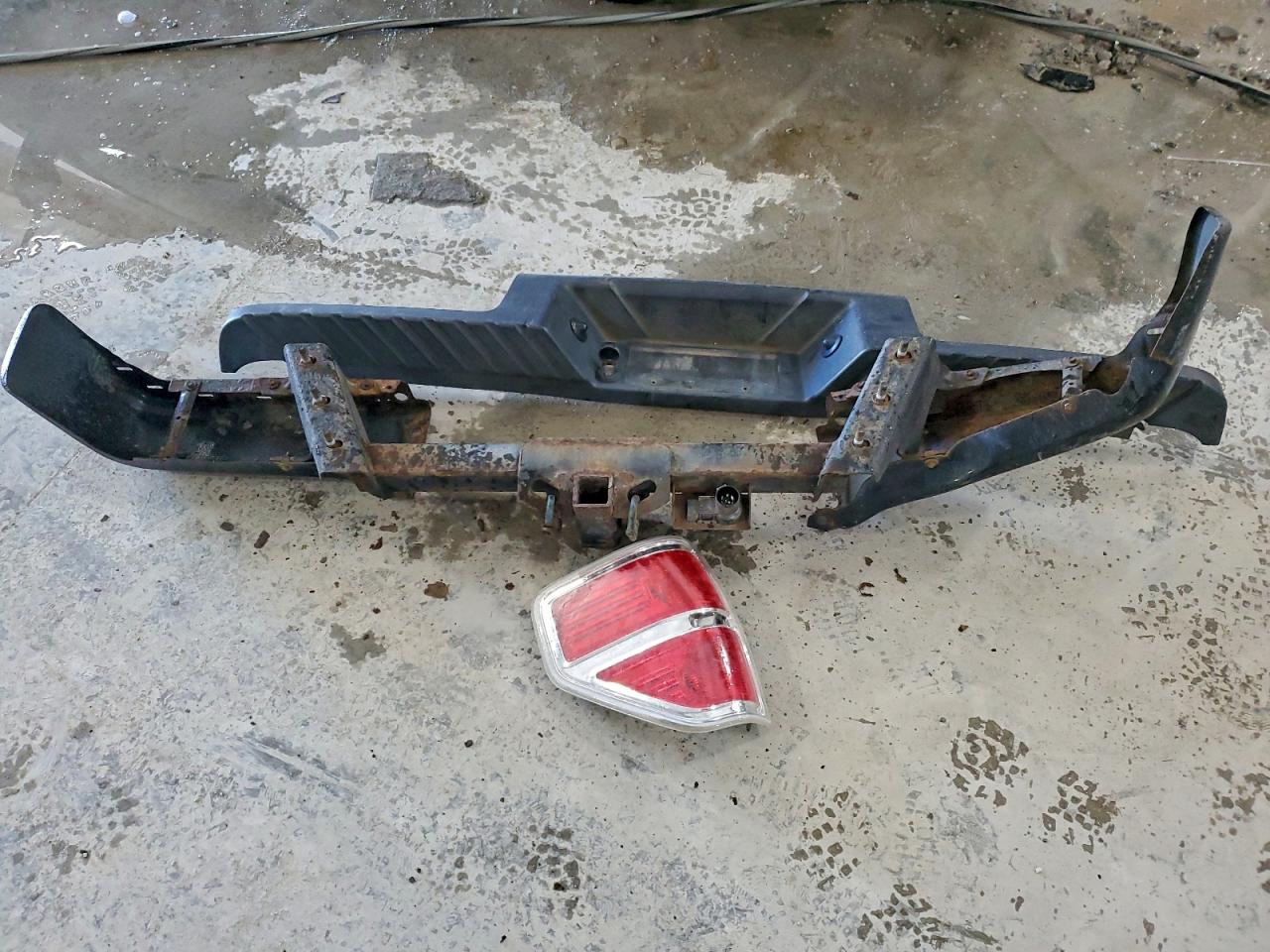 Ford F-150 Super Cab Image 9