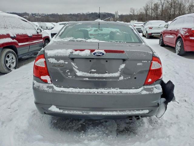 Ford Fusion Se Image 6