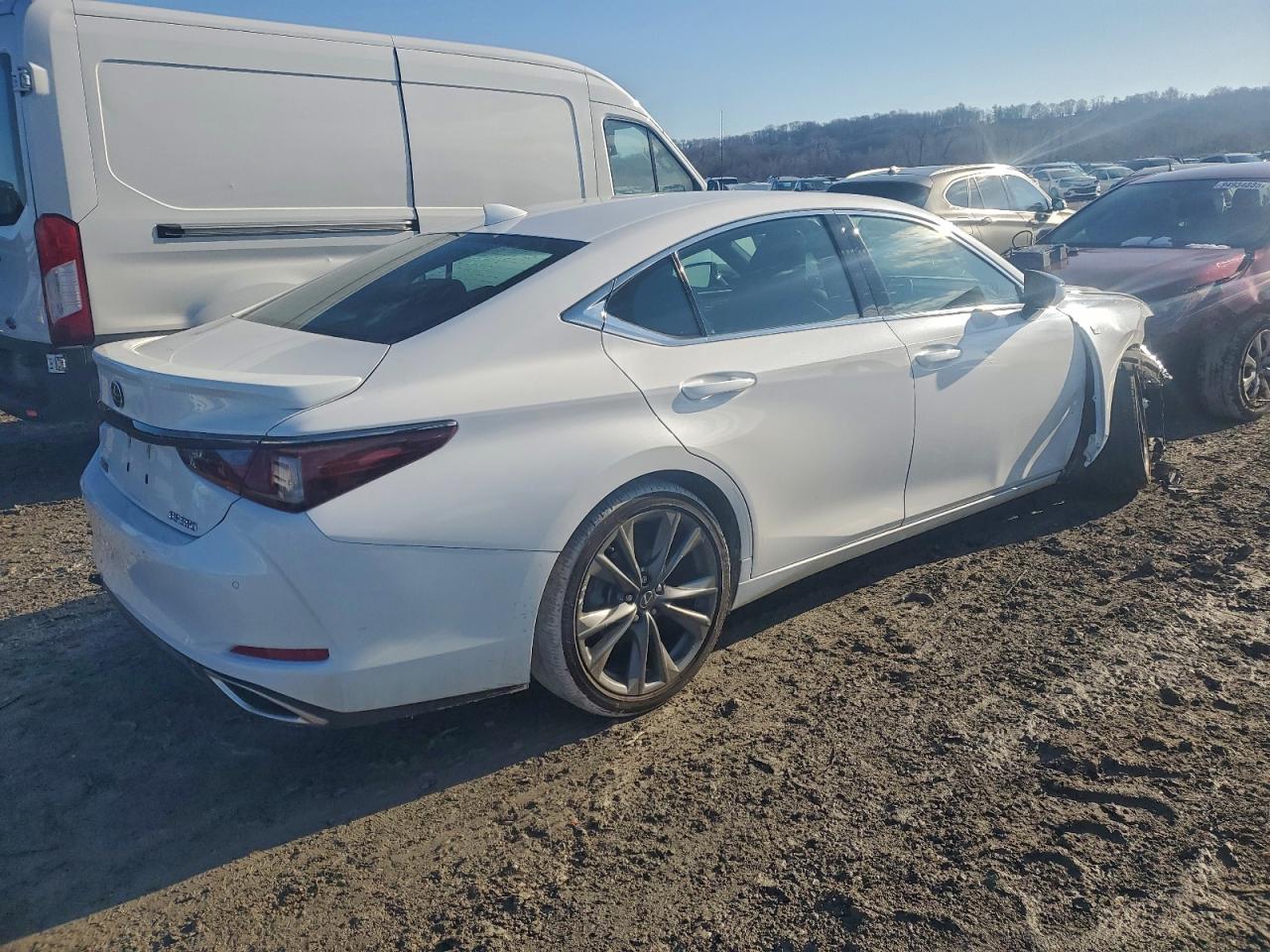 Lexus Es 350 Base Image 2