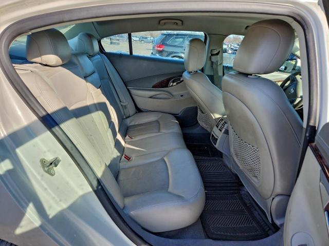 Buick LaCrosse Premium Image 9
