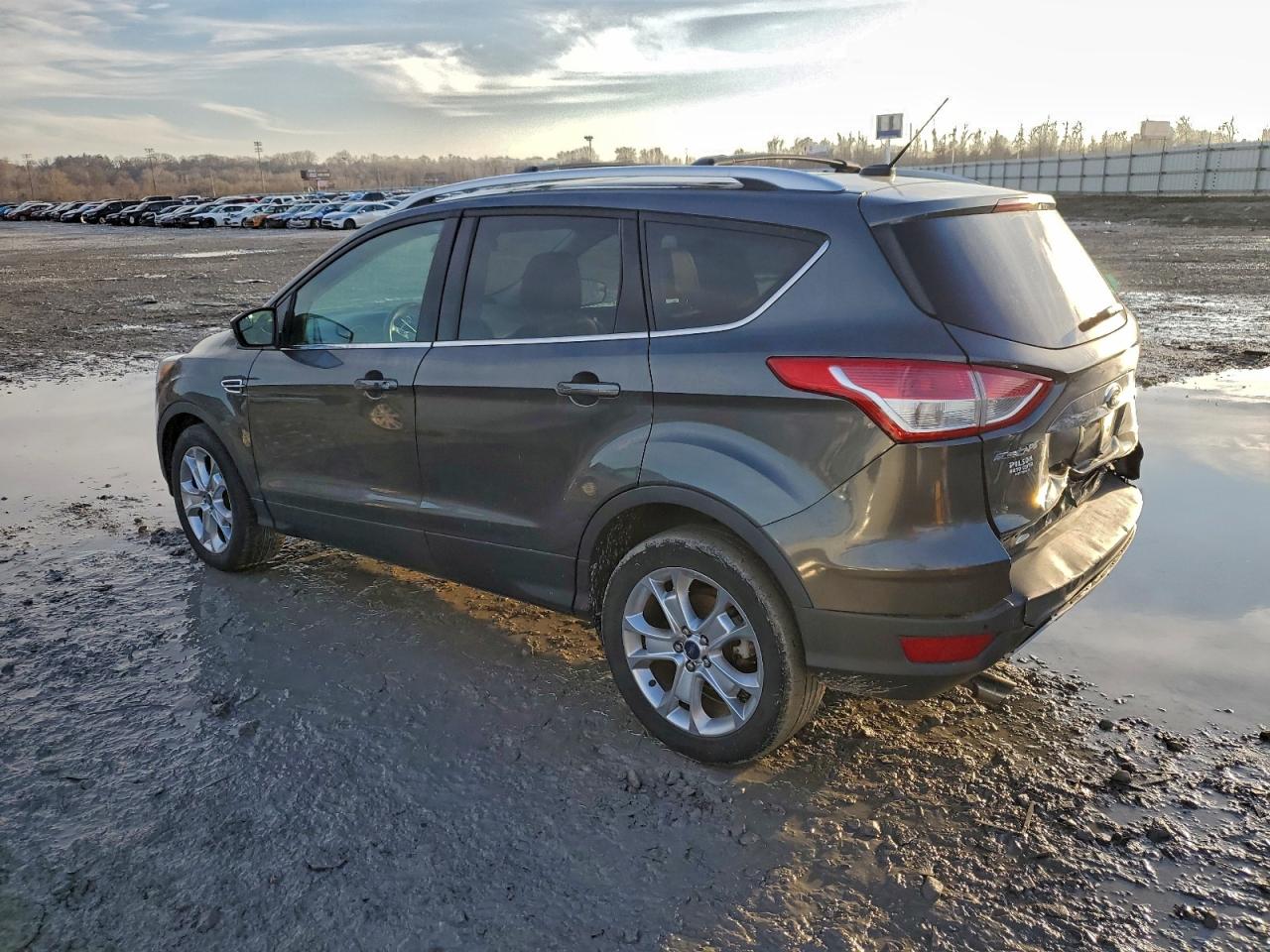 Ford Escape Titanium Image 5