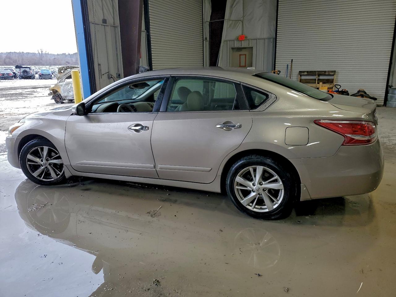 Nissan Altima 2.5 Image 7
