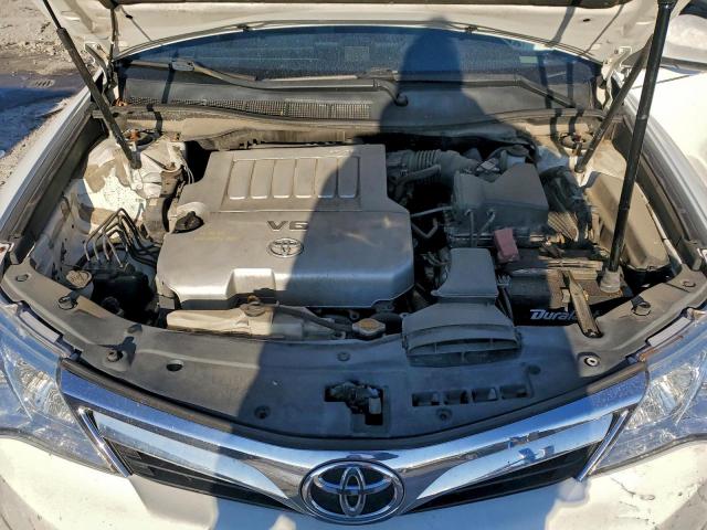 Toyota Camry Se Image 10