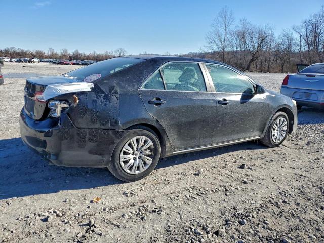 Toyota Camry Base Image 9