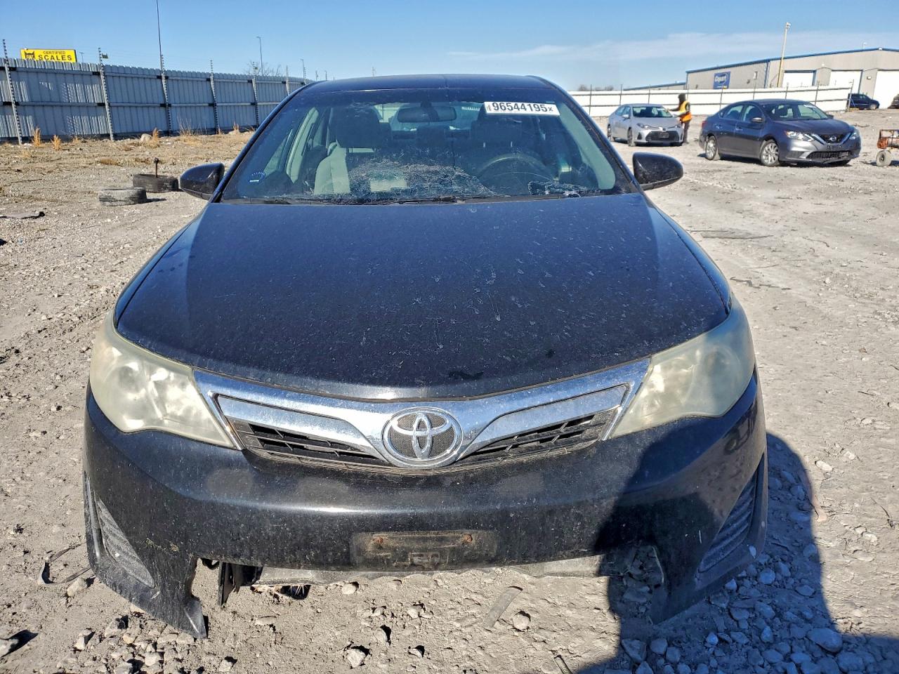 Toyota Camry Base Image 6