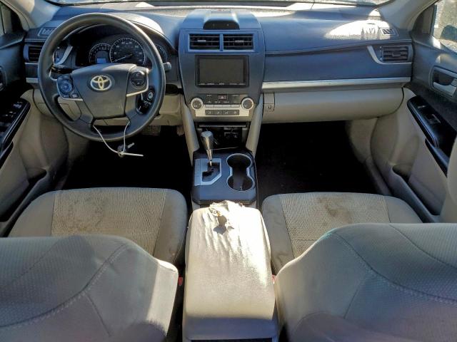 Toyota Camry Base Image 12