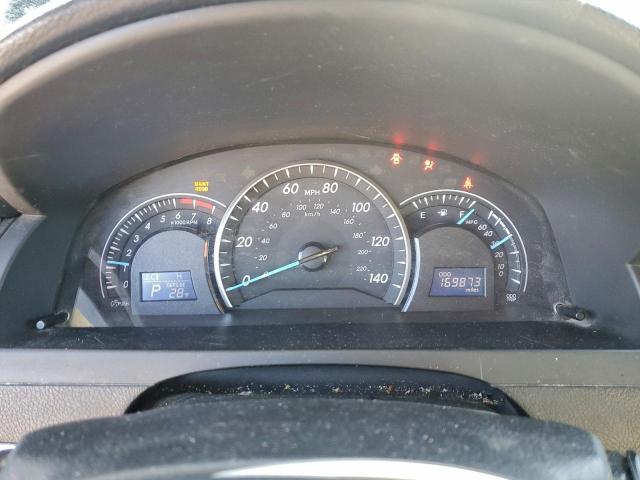 Toyota Camry Base Image 4