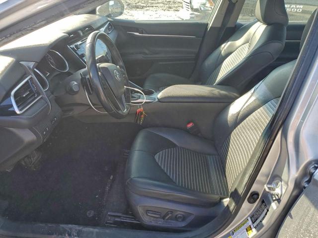 Toyota Camry L Image 7