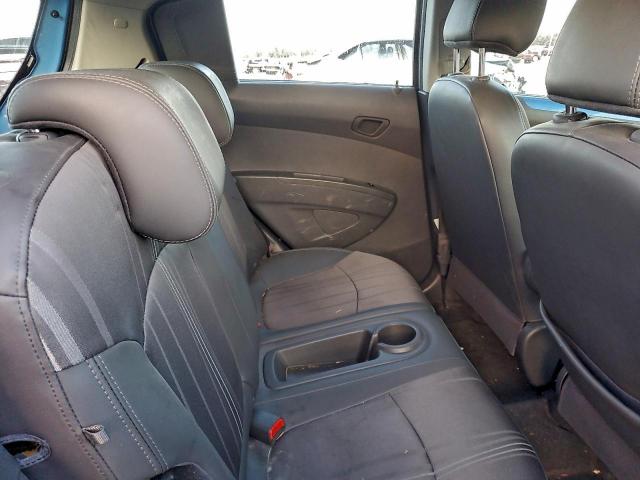 Chevrolet Spark 1lt Image 12