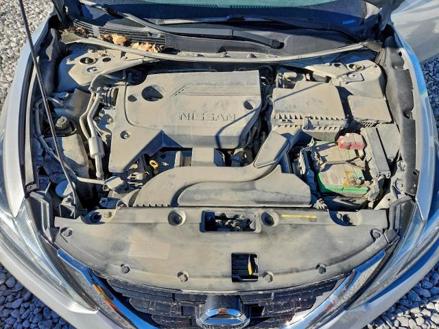 Nissan Altima 2.5 Image 9