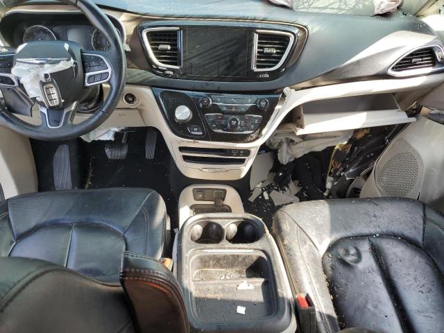 Chrysler Pacifica Touring L Image 4