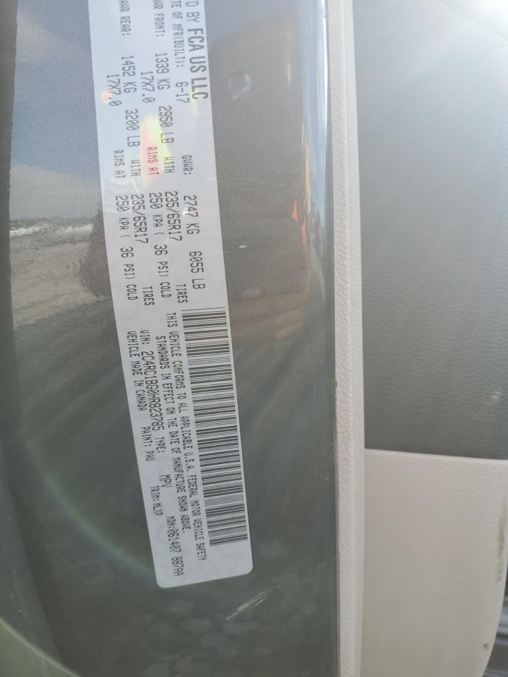 Chrysler Pacifica Touring L Image 3