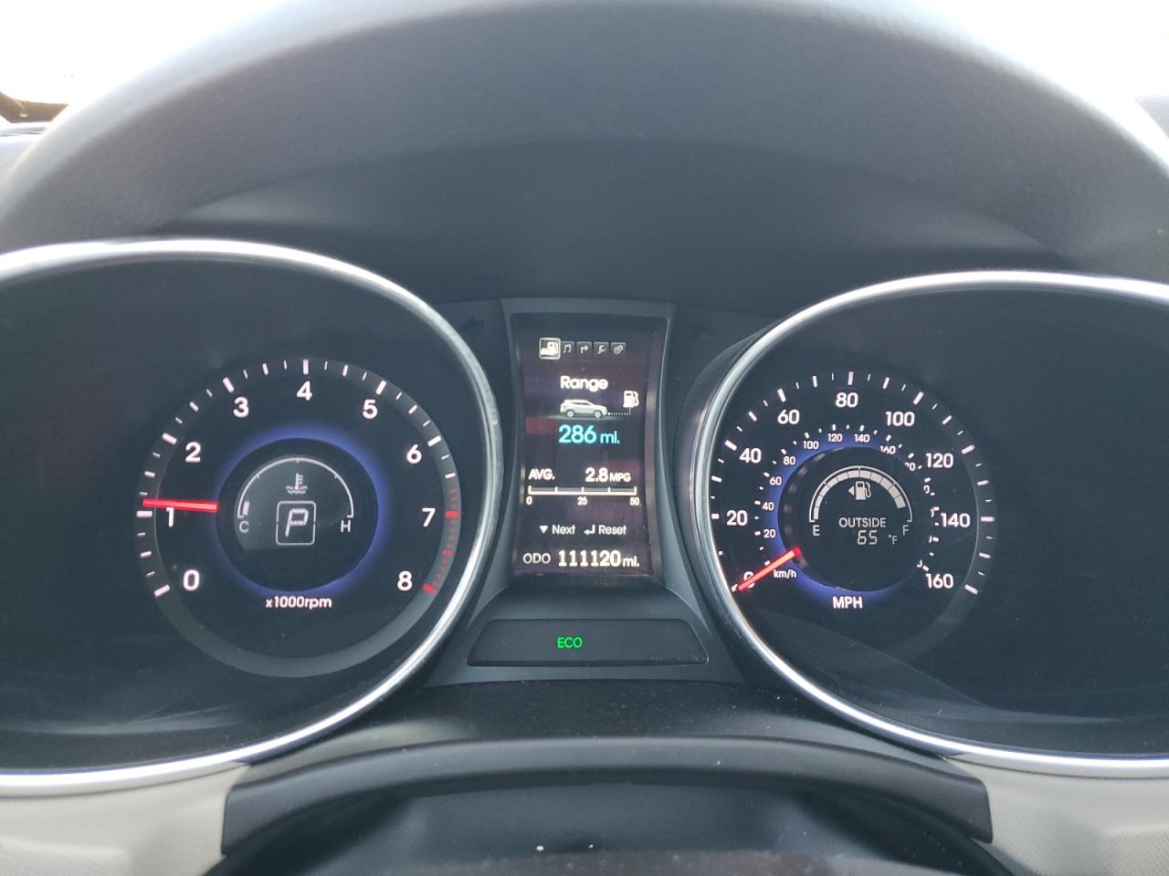 Hyundai SANTA FE Image 8