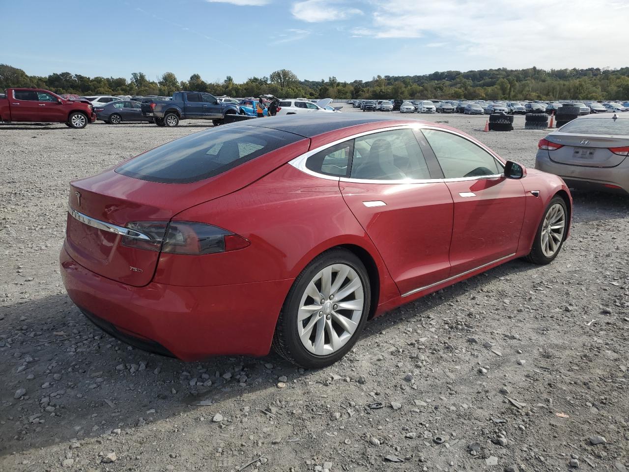 Tesla Model S Image 10