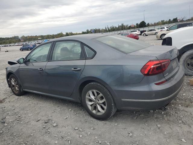 Volkswagen Passat S Image 2