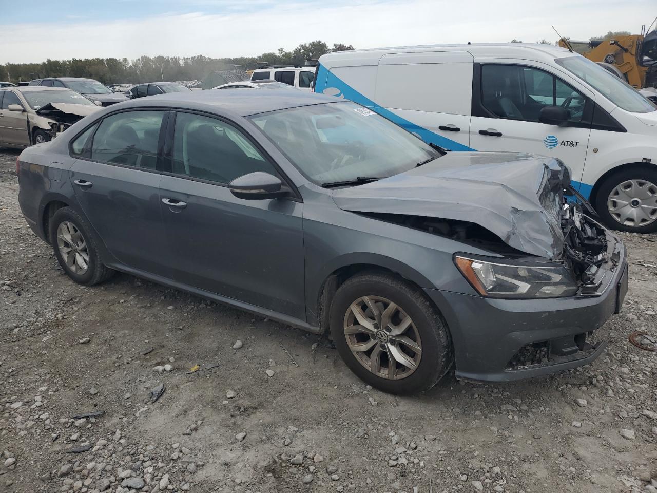 Volkswagen Passat S Image 3