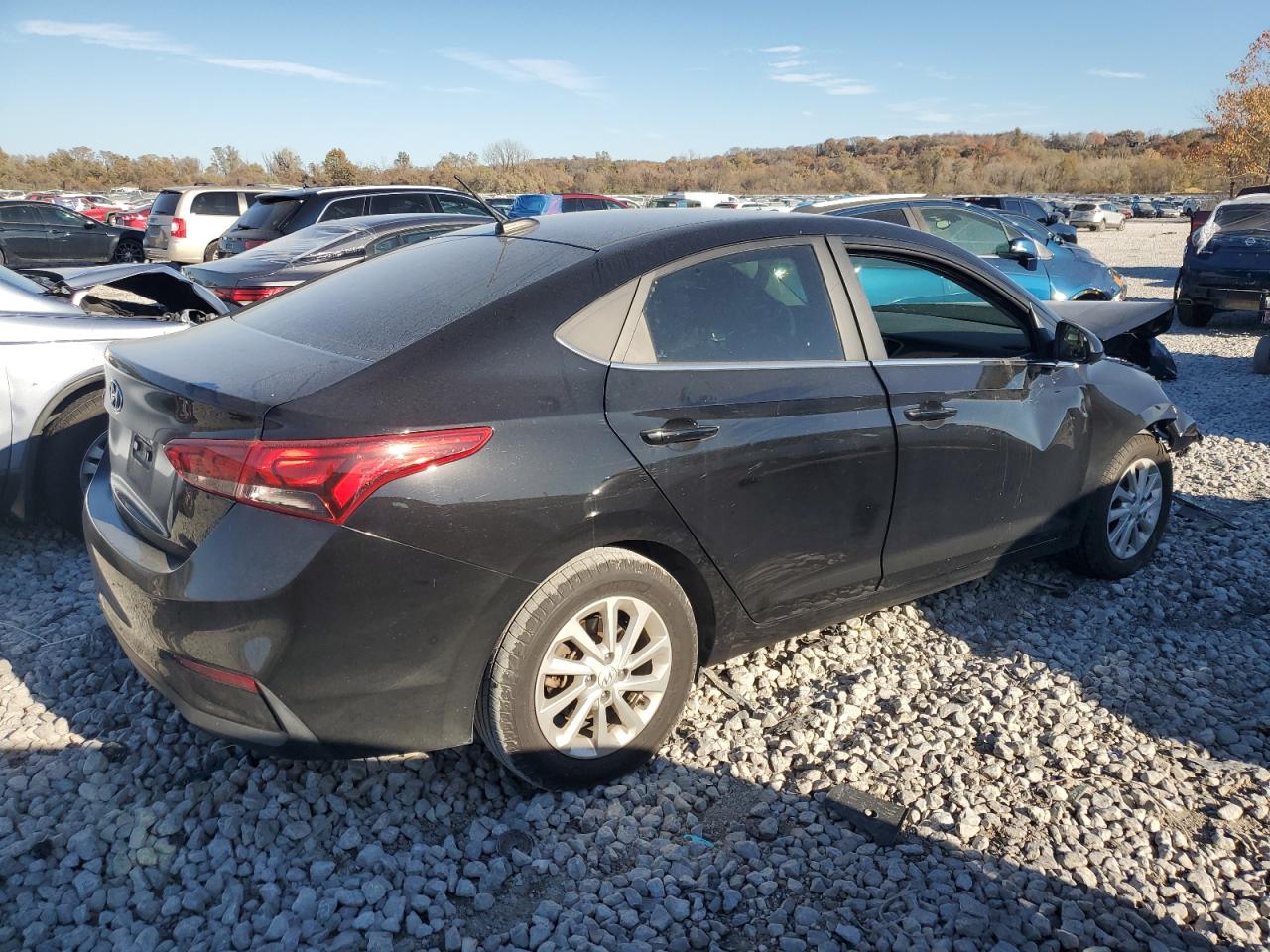 Hyundai ACCENT Se Image 3