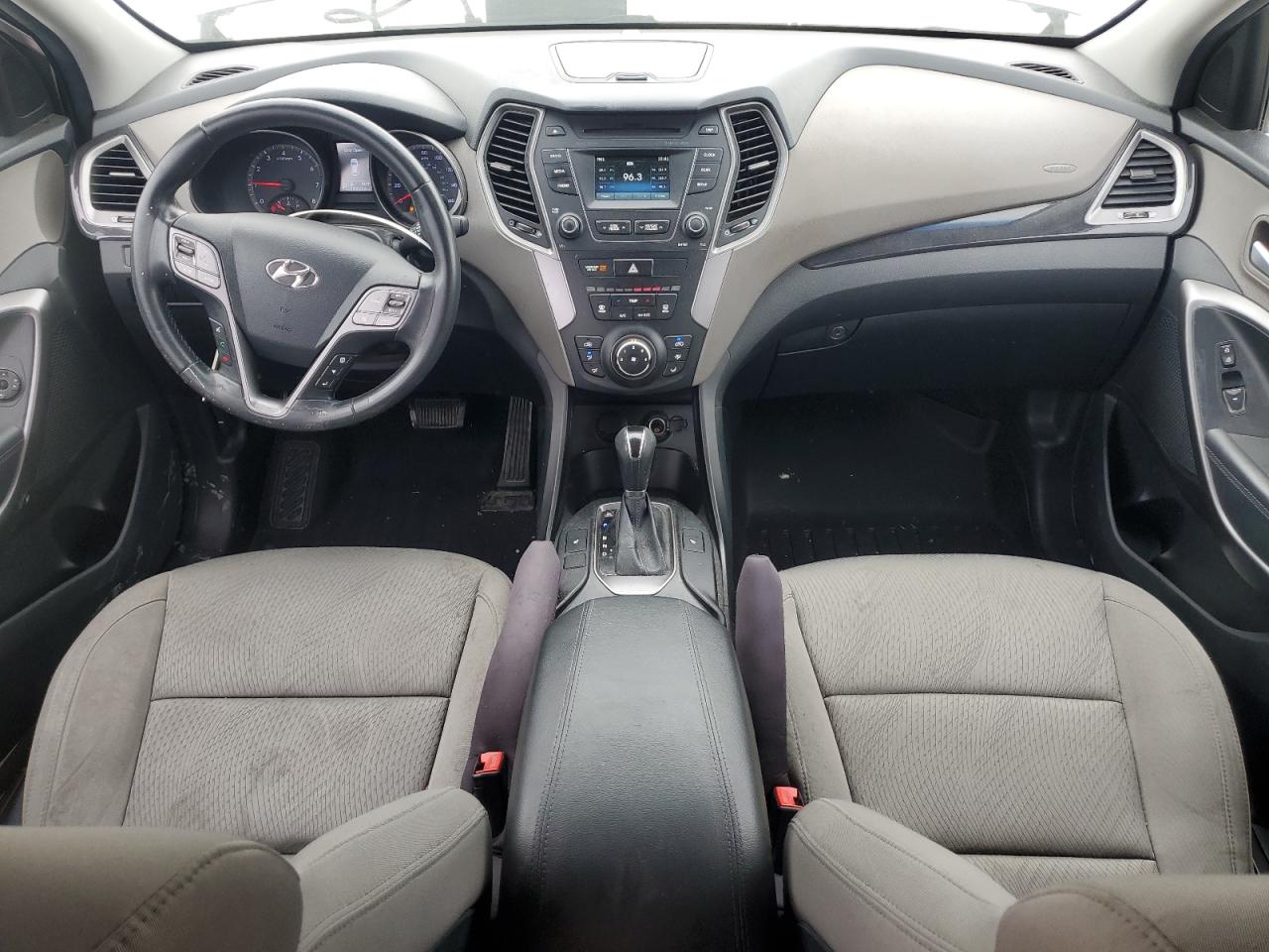 Hyundai SANTA FE Image 3