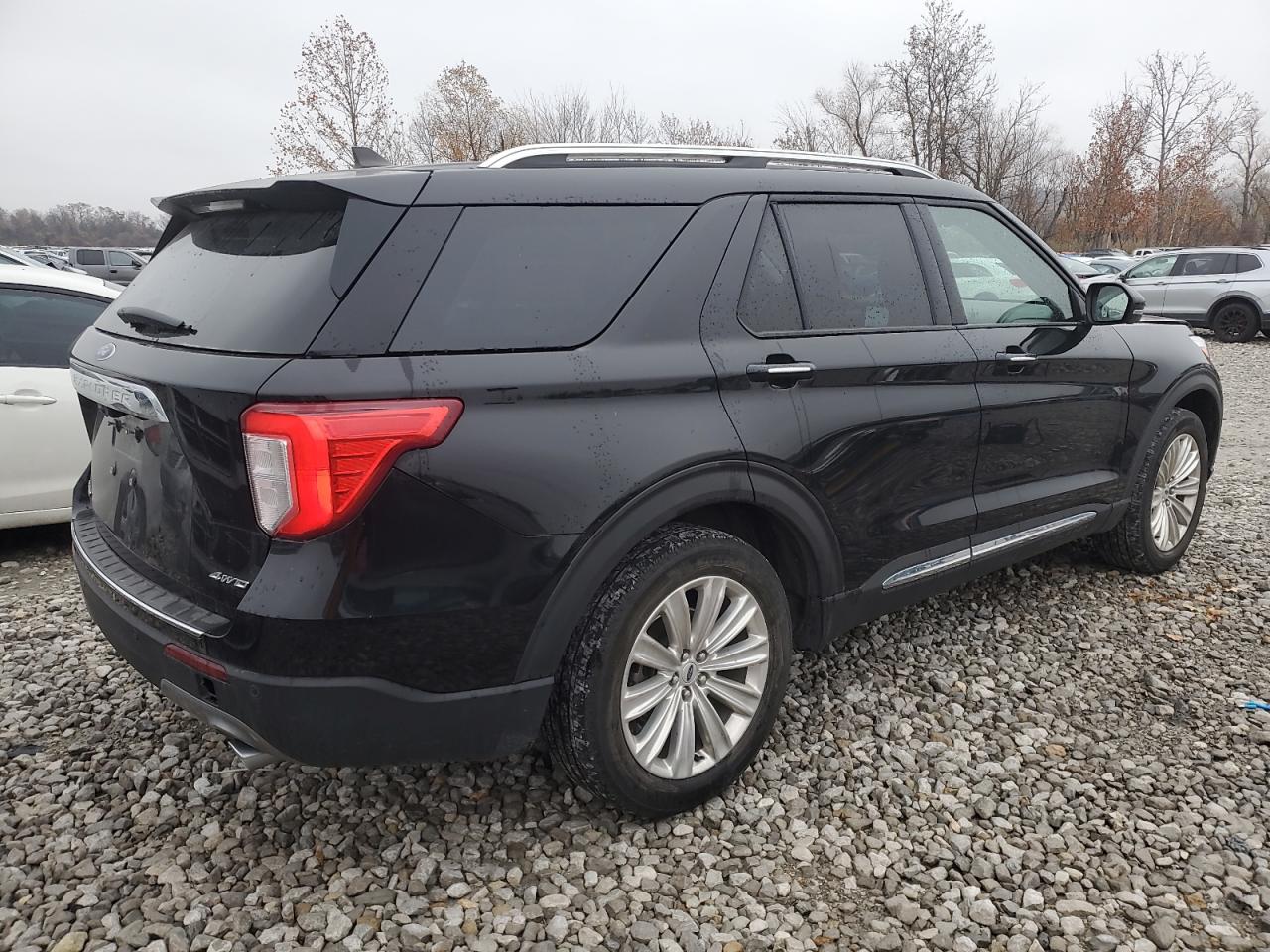 Ford Explorer Limited Image 7