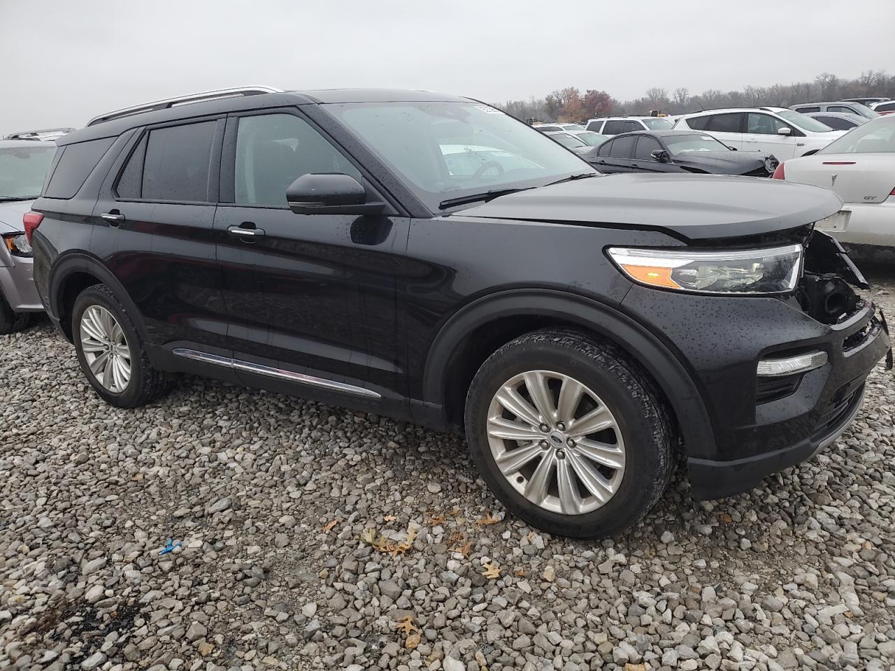 Ford Explorer Limited Image 2