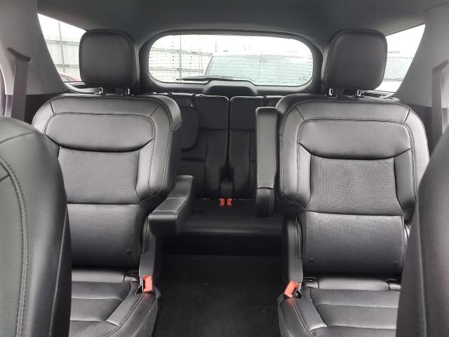Ford Explorer Limited Image 9