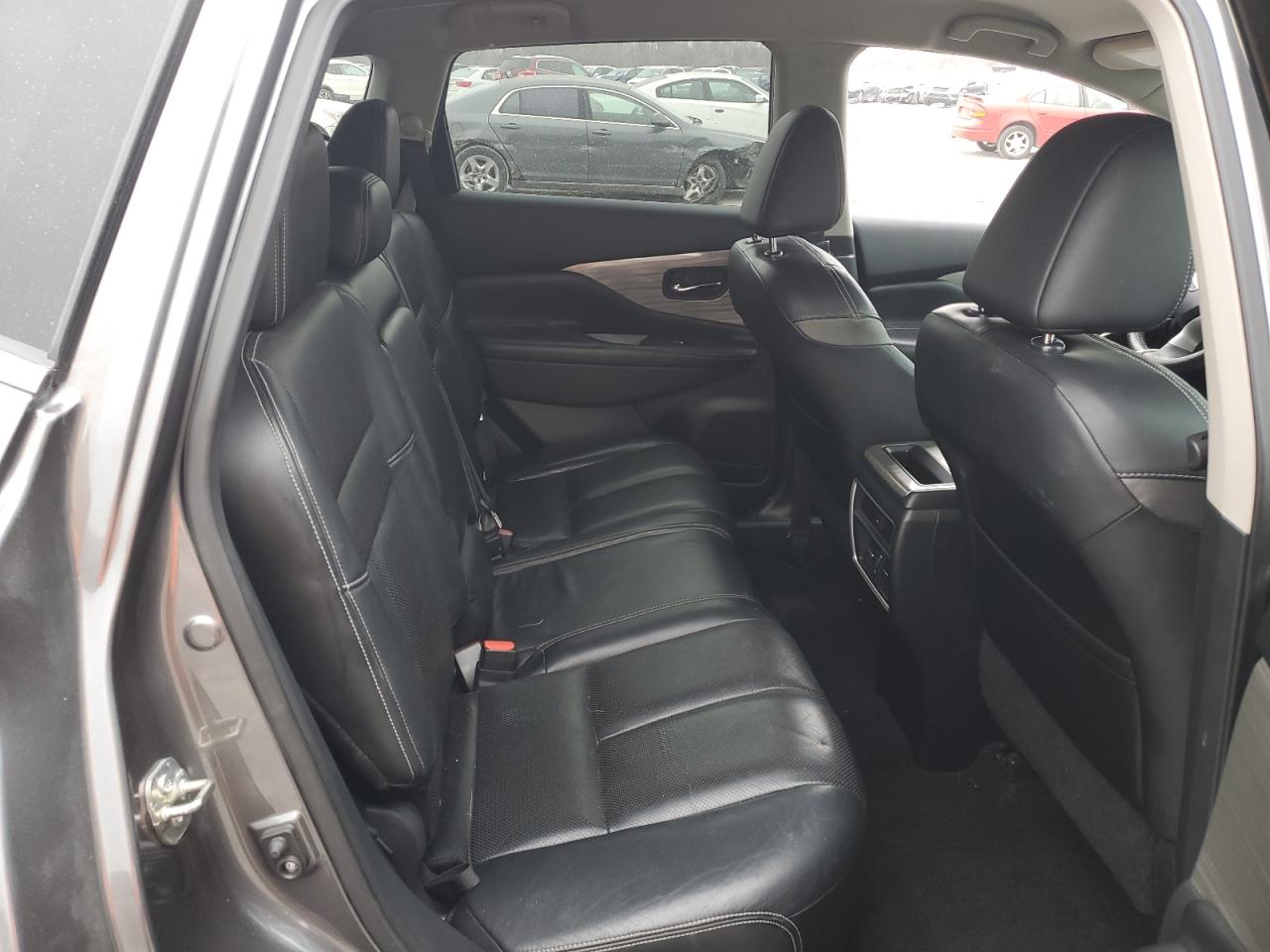 Nissan Murano S Image 7