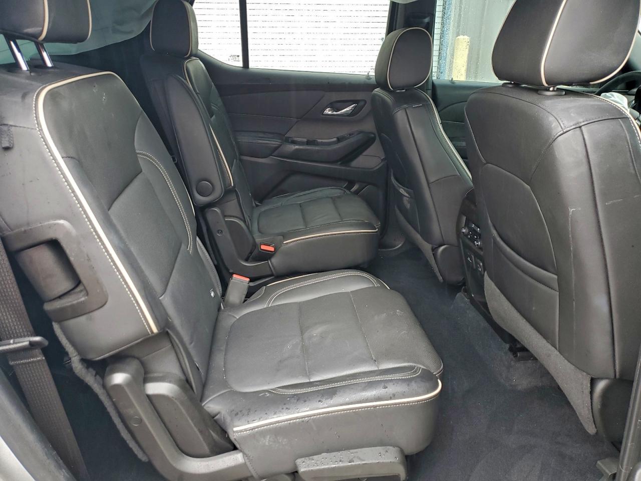 Chevrolet Traverse Premier Image 12