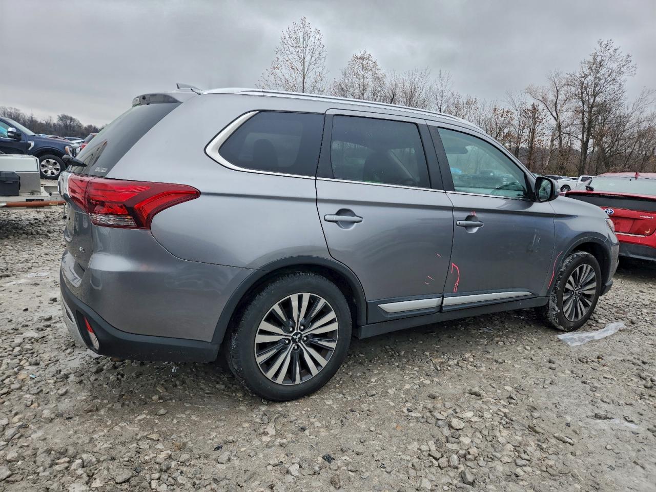 Mitsubishi Outlander Se Image 8