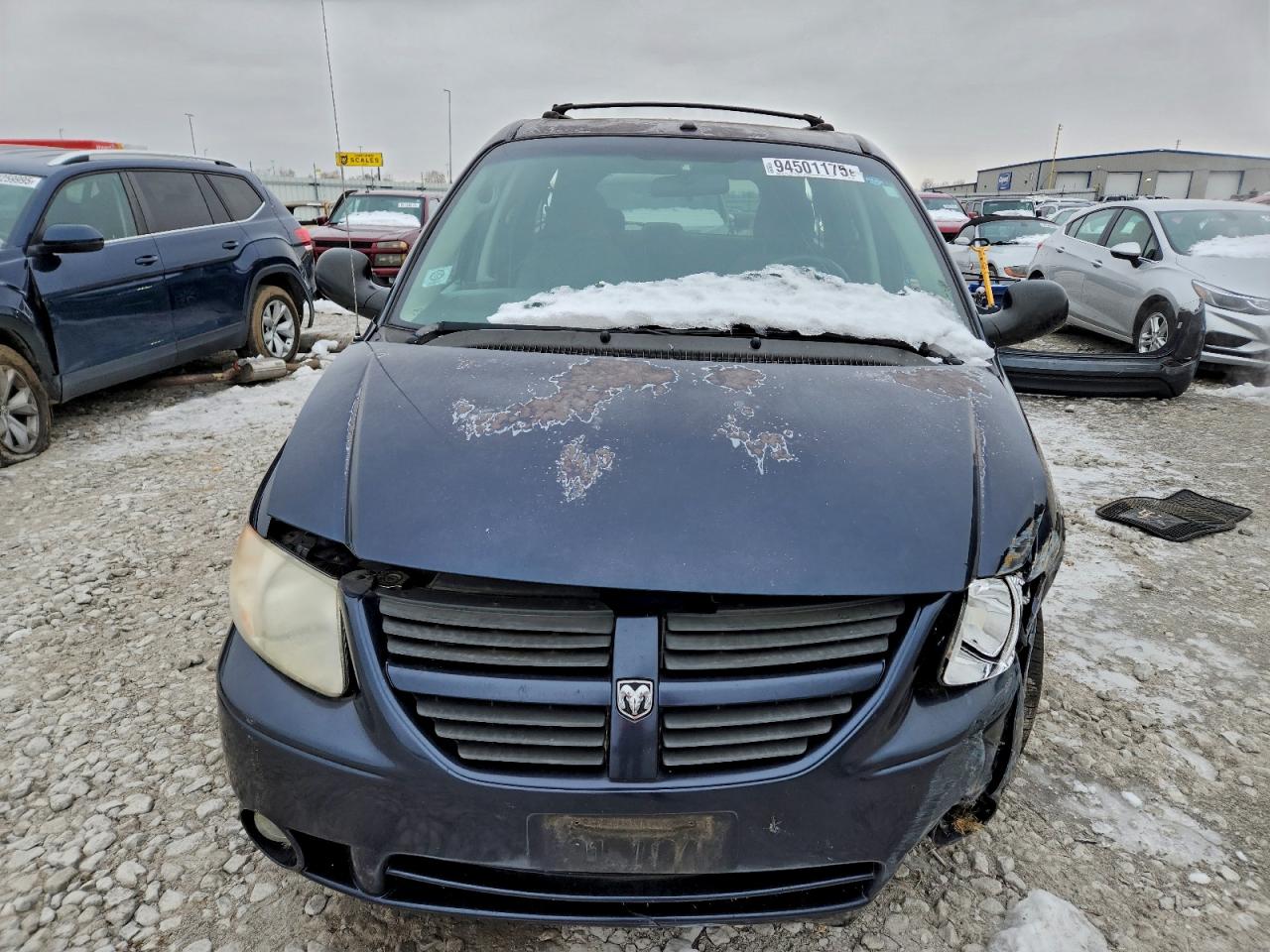 Dodge Caravan Sxt Image 3