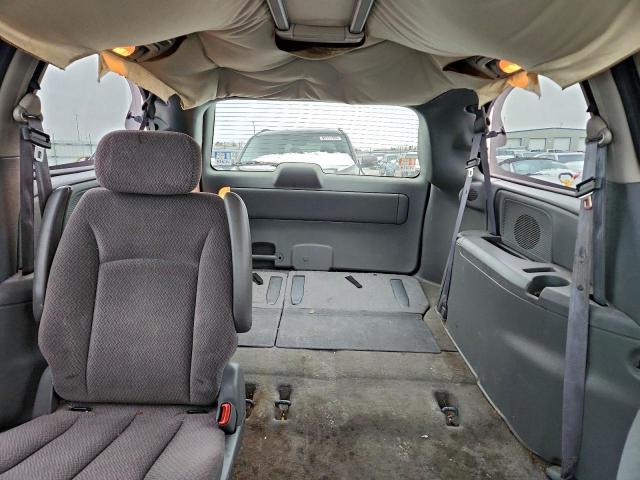 Dodge Caravan Sxt Image 4