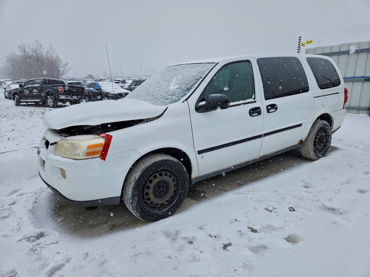 Chevrolet Uplander Incomplete Image 1