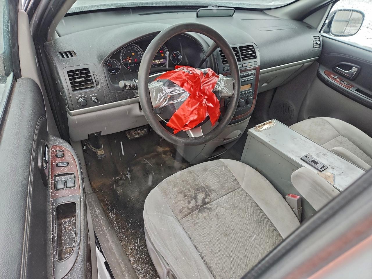 Chevrolet Uplander Incomplete Image 8