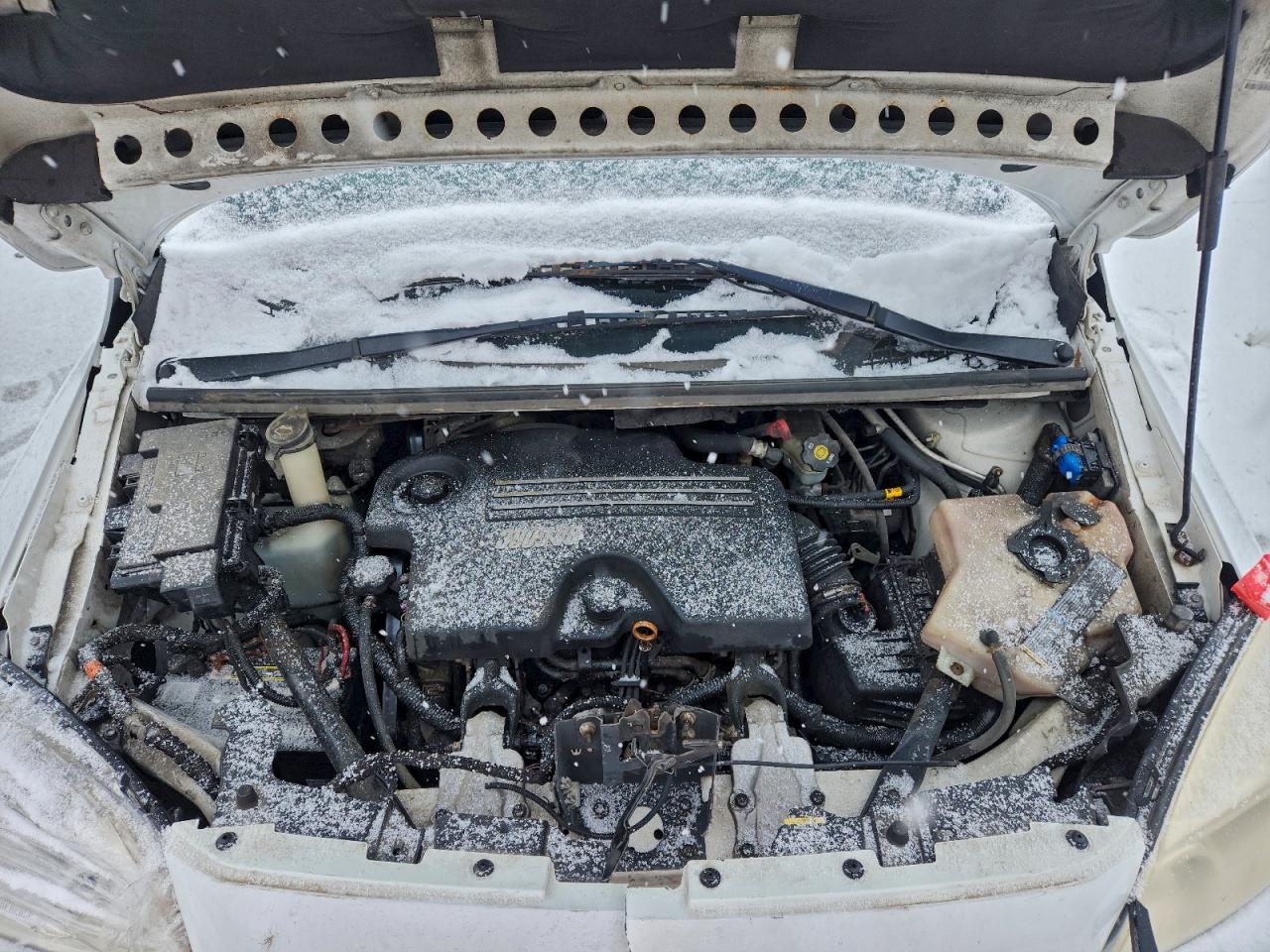 Chevrolet Uplander Incomplete Image 11