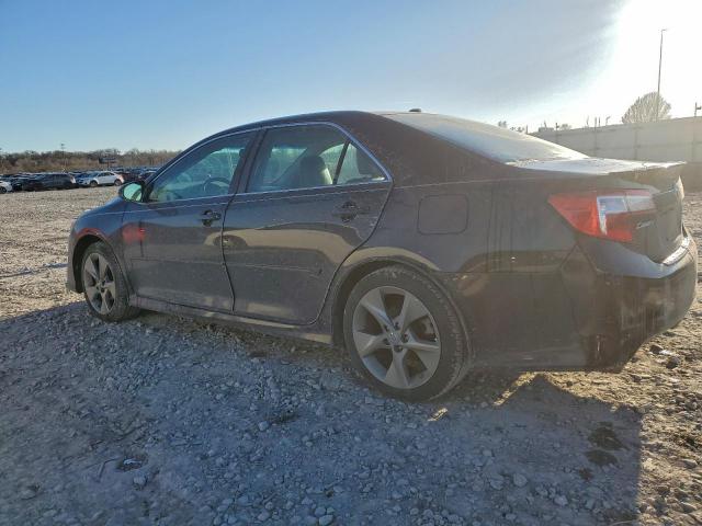 Toyota Camry Se Image 5