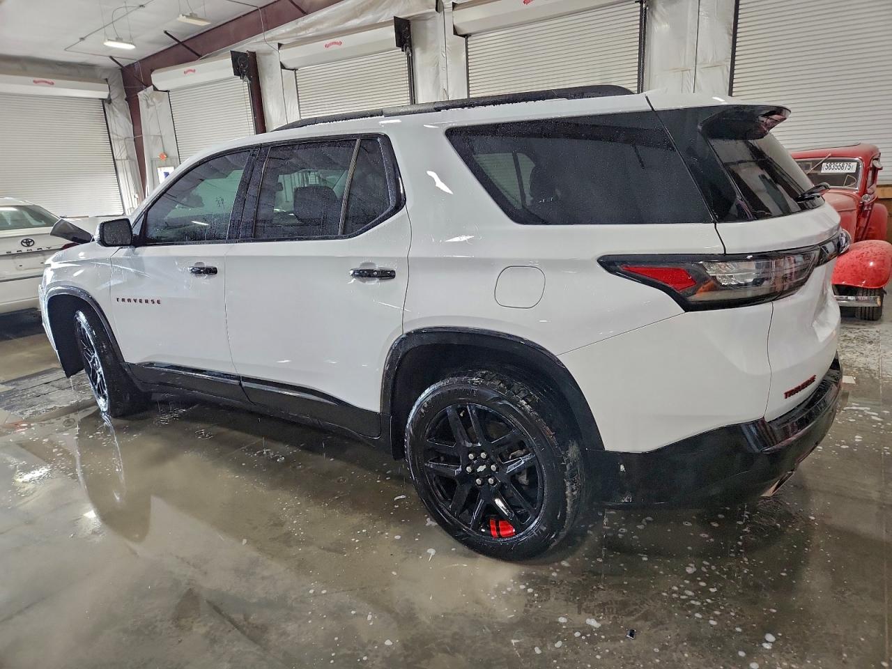 Chevrolet Traverse Premier Image 3